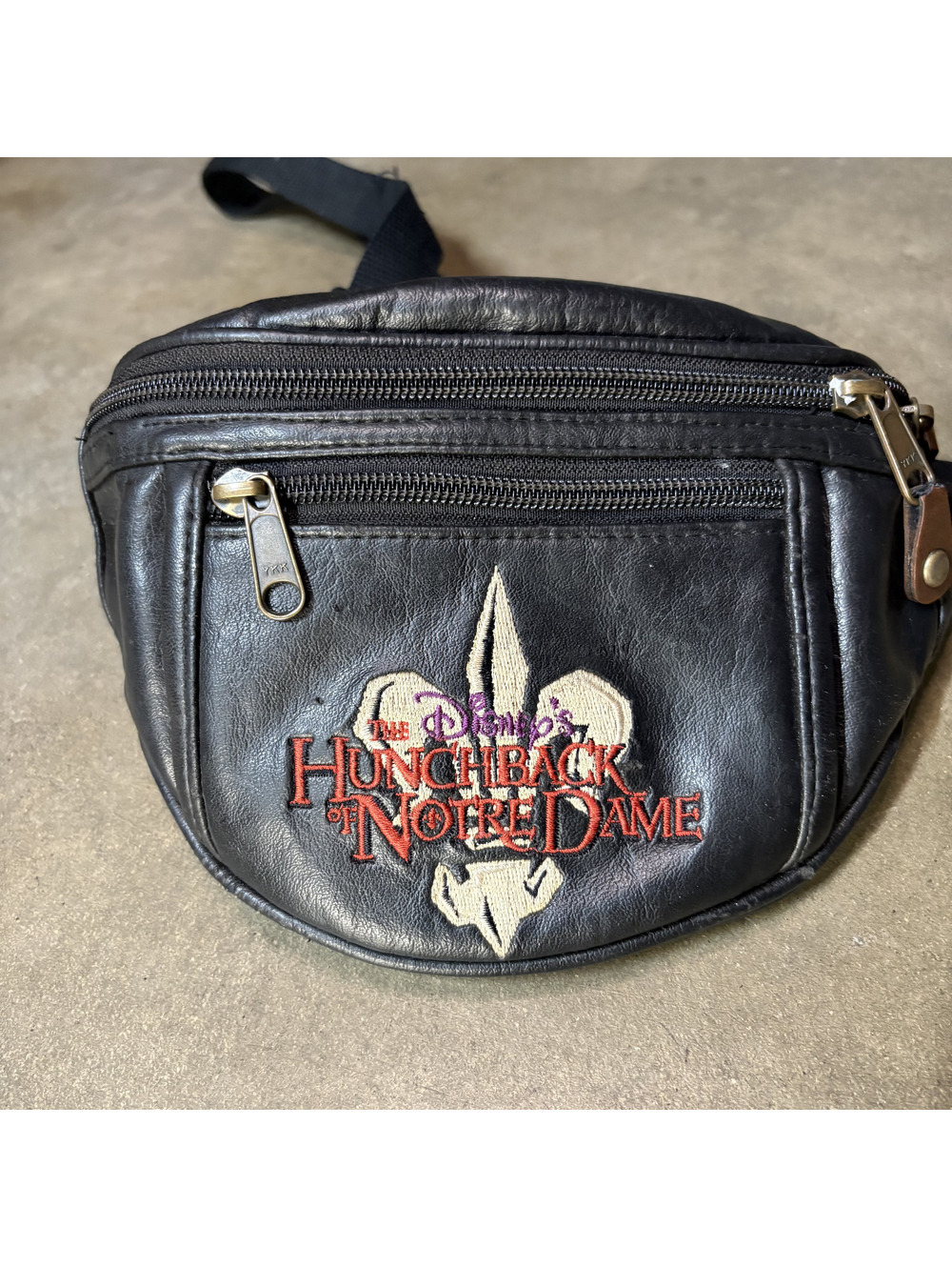 Vtg Disney The Hunchback of Notre Dame Leather Fanny Pack